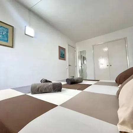 Cecilia Apartmentplaya De Americas * Playa de las Americas (Tenerife)
